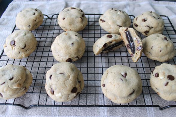 Oreo Stuffed Chocolate Chip Cookies