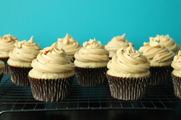 Banana Cupcakes with Peanut Butter Frosting