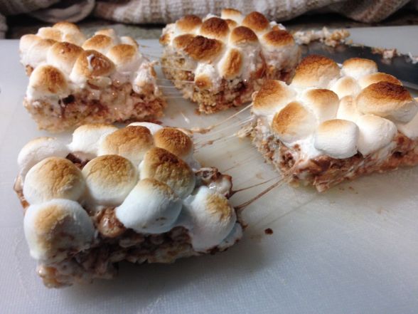 S'mores Rice Krispie Squares