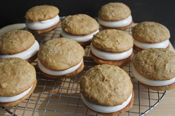 Brown Sugar Maple Whoopie Pies