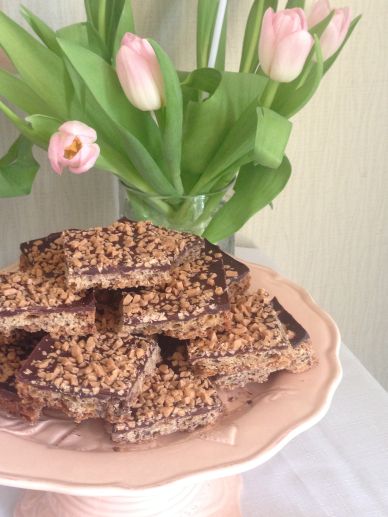 Chocolate Toffee Shortbread Squares