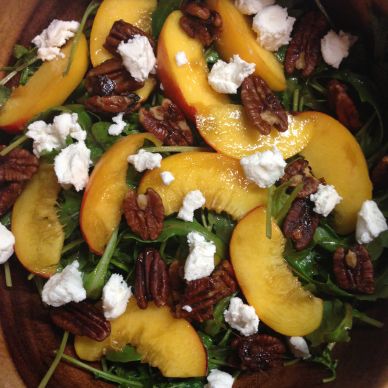 peach-arugula-salad