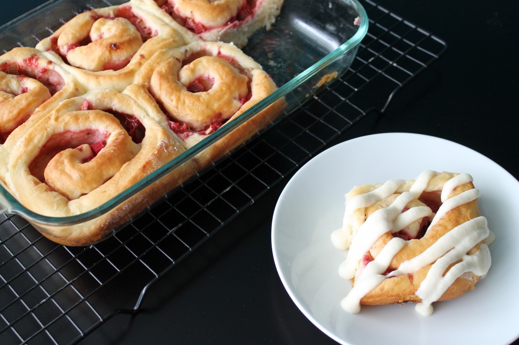 Strawberry Rhubarb Sweet Rolls {Planet Byn}