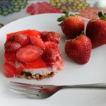 Baked Sunday Mornings: Strawberry Jell-O Salad